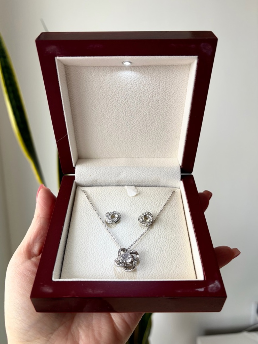 Silver Tone Rhinestone Swirl Necklace & Stud Earrings Set Adjustable - Picture 4 of 10